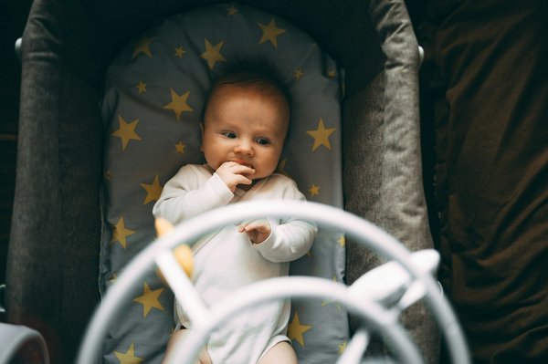 Guide ultime pour choisir le mobile de lit bébé parfait